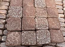 Брусчатка галтованная из лемизита, цвет-бордо, фото Купить Лемезит-брусчатка-галтованная, цвет-бордо в Салавате